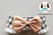 ปลอกคอลายลูกไม้ น้องหมา น้องแมว มีโบว์ติด ลายสก๊อต สีน้ำตาลไฮโซมาก
